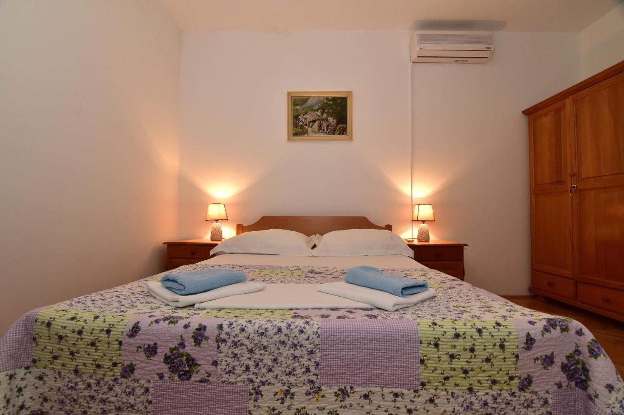 Apartments Dobrinic Makarska Exterior photo