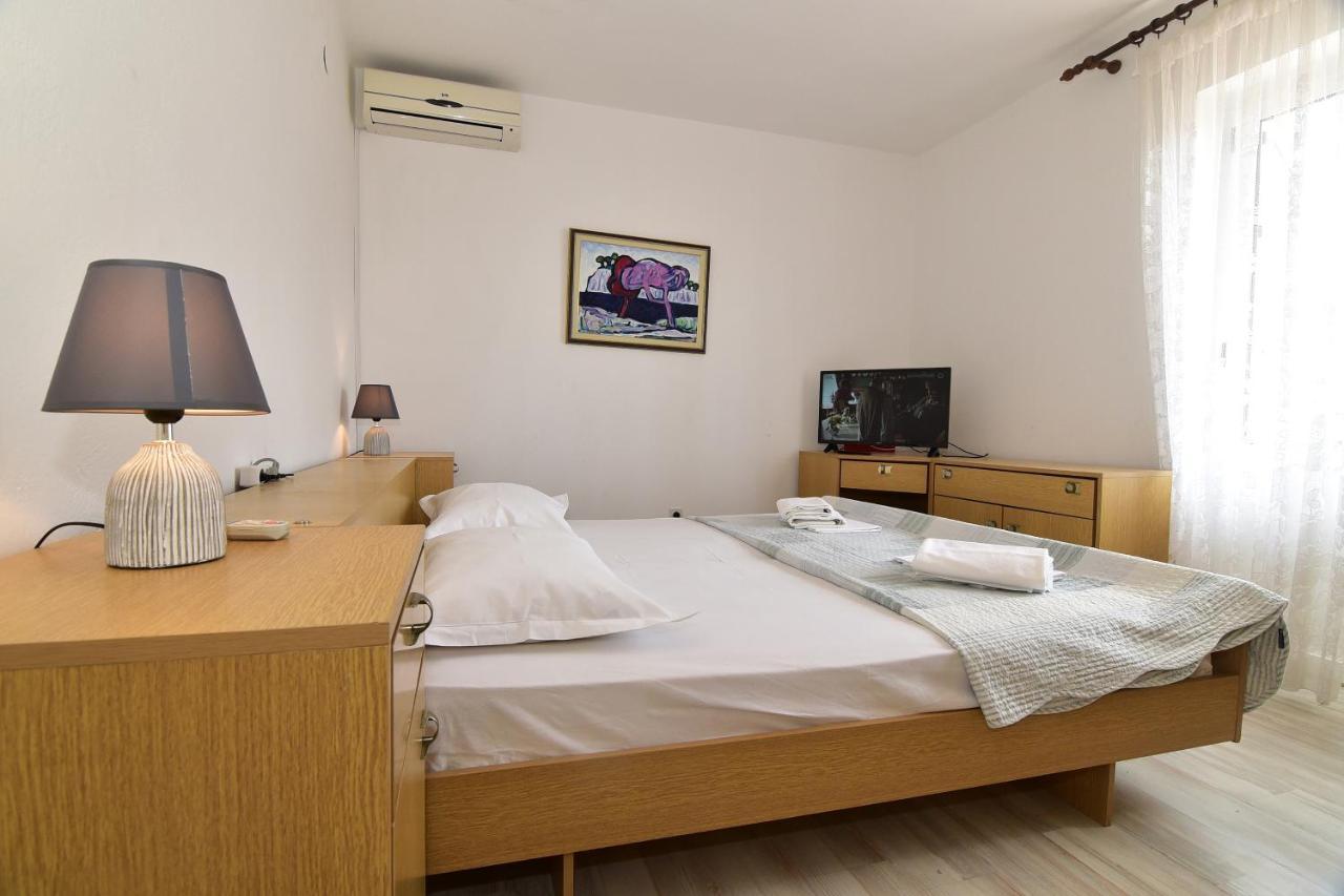 Apartments Dobrinic Makarska Exterior photo