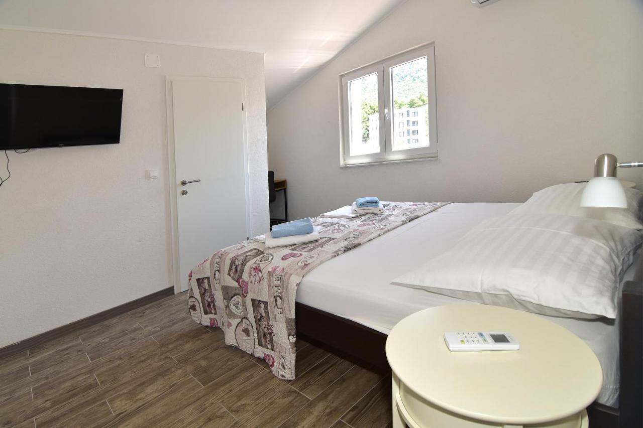 Apartments Dobrinic Makarska Exterior photo